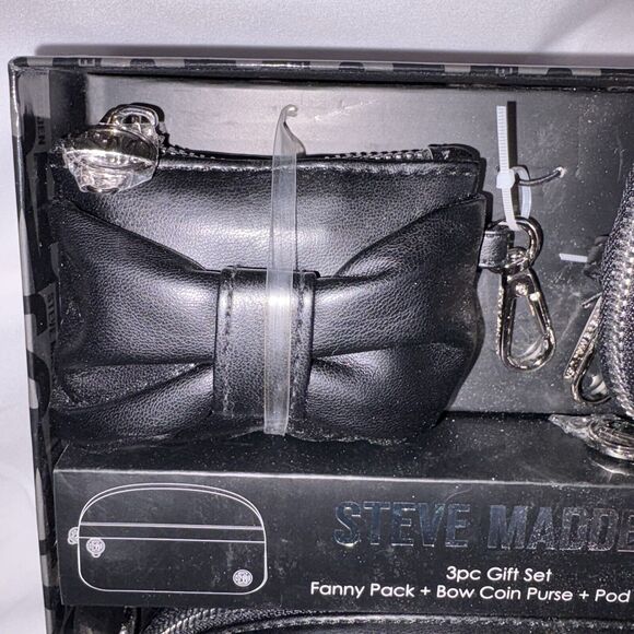 Steve Madden 3-Pc Gift Set Belt Bag, Coin Purse w/ Bow And Earbud Case Black NEW - Picture 4 of 6